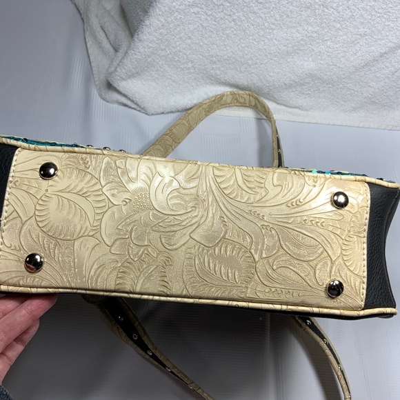 P&G Rhinestone Cross Bling Purse Shoulder Bag - Picture 9 of 13